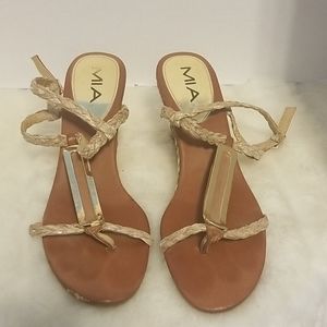 2/$12Mia wedges